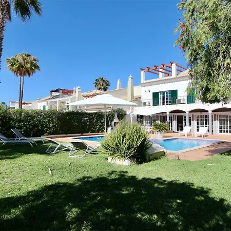 Villa Modern 3 Bedroom With Private Pool & Roof Terrace - Vilamoura Quarteira