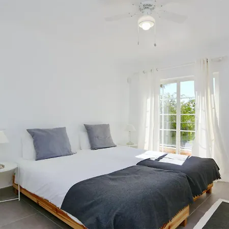 Villa Modern 3 Bedroom With Private Pool & Roof Terrace - Vilamoura *